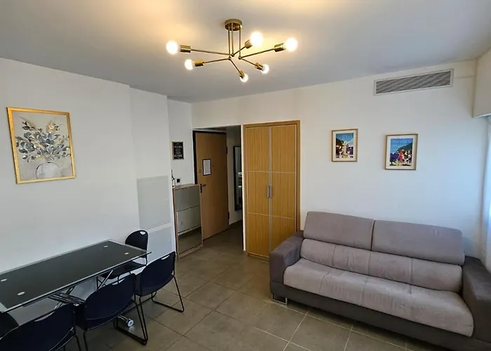 Juan-les-pins 2-room Apartament Antibes