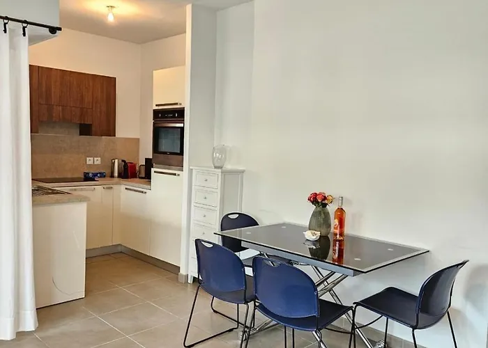 Juan-les-pins 2-room Lejlighed Antibes